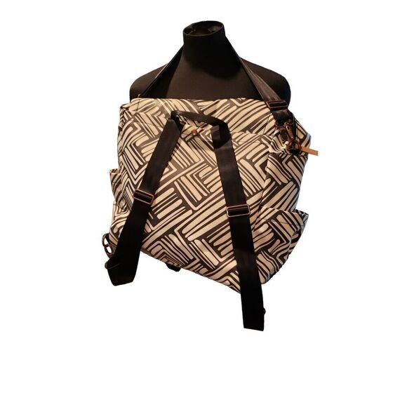 Petunia Pickle Bottom  New no tags - Picture 2 of 8